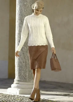 Pullover in Strukturmix