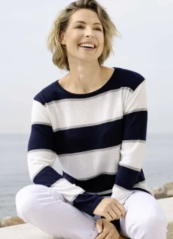 Pullover mit aufwendiger Steinchenzier