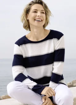 Pullover mit aufwendiger Steinchenzier