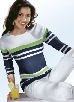 Pullover mit tollem Streifendessin