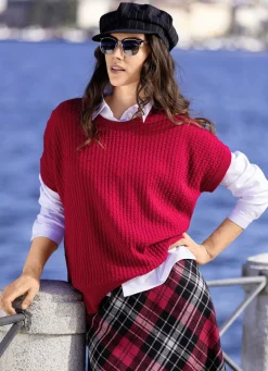 Pullunder in weiter Form