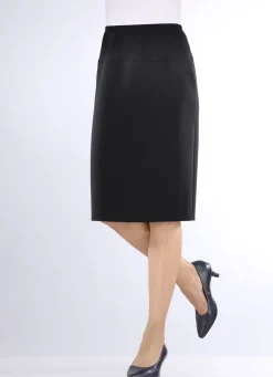 Rock in gerader Schnittführung