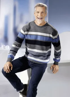 Rundhalspullover mit Strukturmix allover