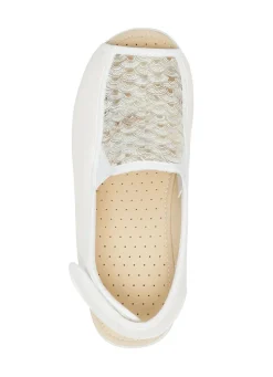 Sandale aus elastischem Textilmaterial