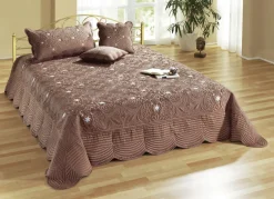 Satin Kissenbezüge und Tagesdecken mit Stickerei