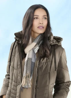 Schal mit Karodessin