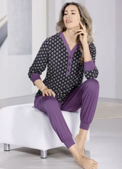 Schlafanzug aus Baumwolle, Knopfleiste und Bündchenabschlüsse