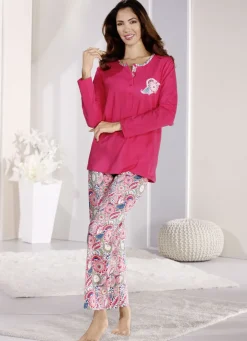 Schlafanzug aus nachhaltigem Baumwollanbau