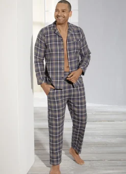 Schlafanzug, durchgeknöpft, mit Reverskragen und Brusttasche