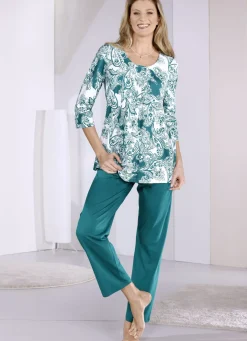 Schlafanzug mit 3/4 langen Ärmeln und langer Hose