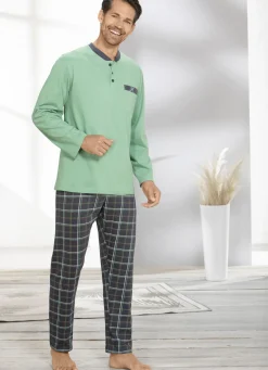 Schlafanzug mit Knopfleiste und offenen Beinabschlüssen