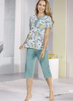 Schlafanzug mit kurzen Ärmeln und Knopfleiste