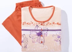 Schlafanzug mit 3/4-langen Ärmeln und wadenlanger Hose