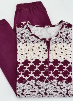 Schlafanzug mit 7/8-langer Hose und Bordürendruck