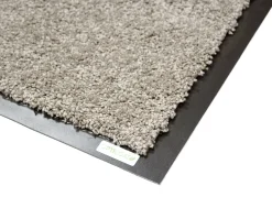 Schmutzfangmatte mit rutschfester Rückseite