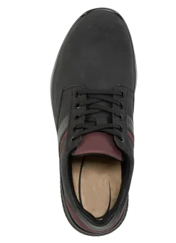 Schnürschuh aus Rind-Nubukleder mit Nappaleder-Besätzen