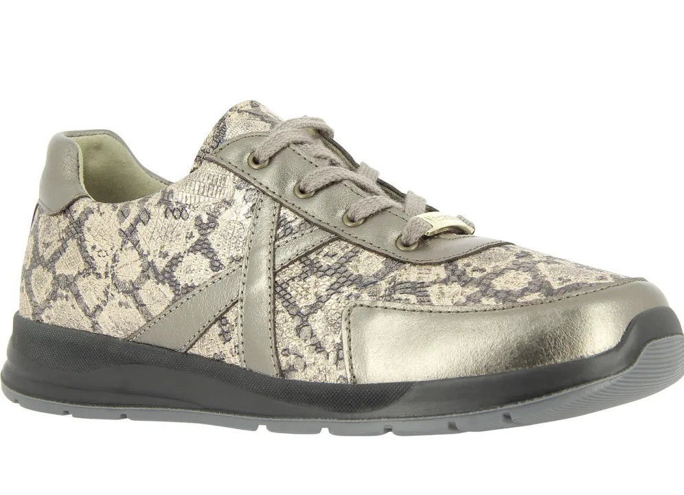 Schnürschuh von Varomed in extraweiter Passform