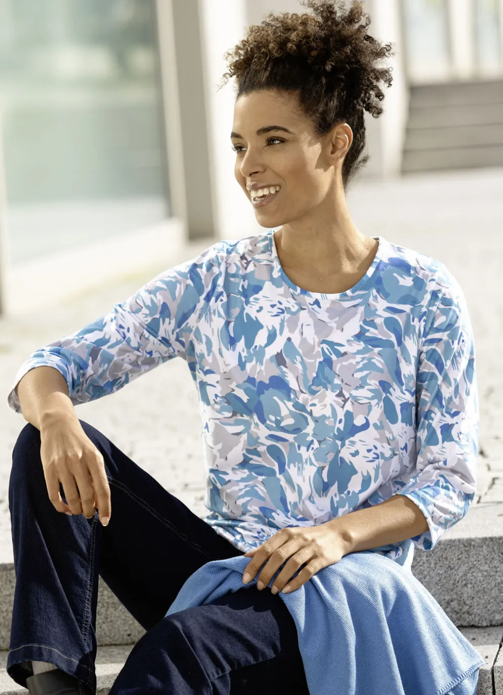 Shirt mit Alloverdruck