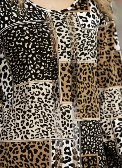 Shirt mit aufwendiger Strasszier