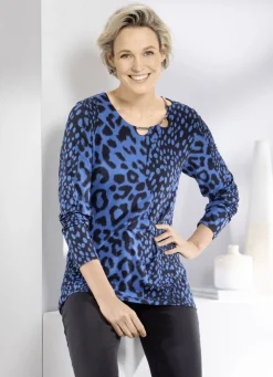 Shirt mit ausgefallener Ausschnittverarbeitung