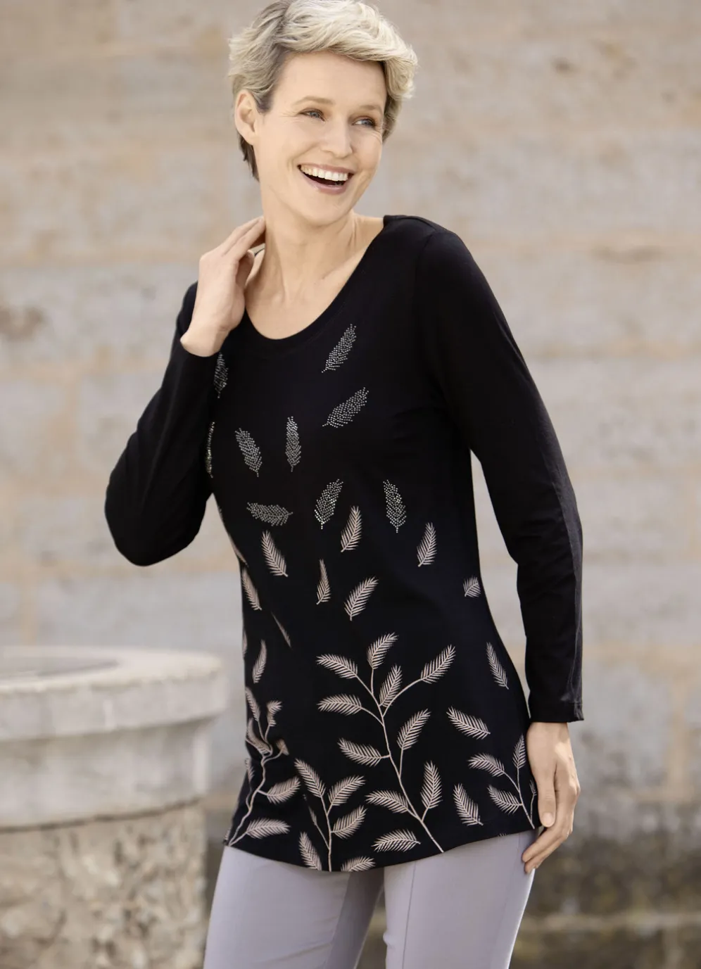 Shirt mit kontrastfarbenem Druck