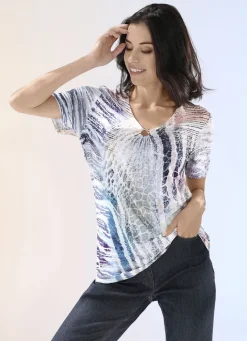 Shirt mit V-Ausschnitt mit Zierring