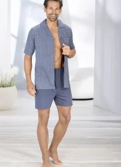 Shorty mit durchgeknöpftem Oberteil