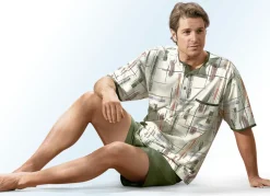 Shorty mit Knopfleiste, Brusttasche und Alloverdessin