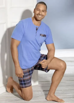 Shorty mit Knopfleiste, Brusttasche und Karodessin