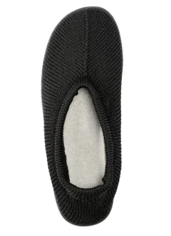 Slipper aus elastischem Strickmaterial