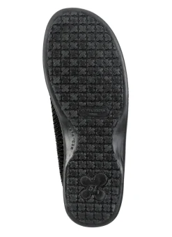 Slipper aus elastischem Strickmaterial