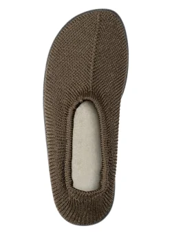 Slipper aus elastischem Strickmaterial