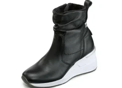 Stiefelette aus weichem Nappaleder