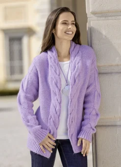 Strickjacke in Grobstrick
