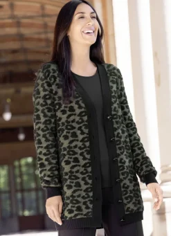 Strickjacke mit hochwertigem haarigem Effektgarn