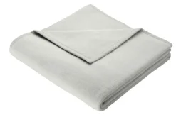 Supersofte Schlafdecke von Borbo aus reiner Baumwolle