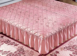 Tagesdecke mit Volantabschluss