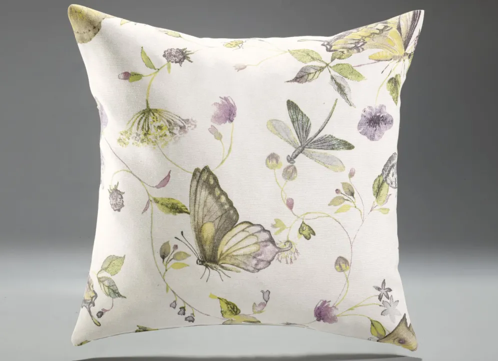 Tagesdecke und Kissenbezüge mit Schmetterlingsmotive