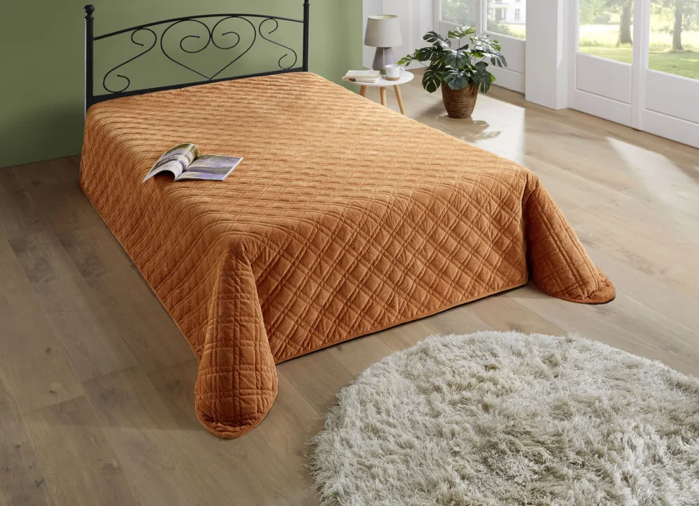 Tagesdecken in Cordoptik-Optik