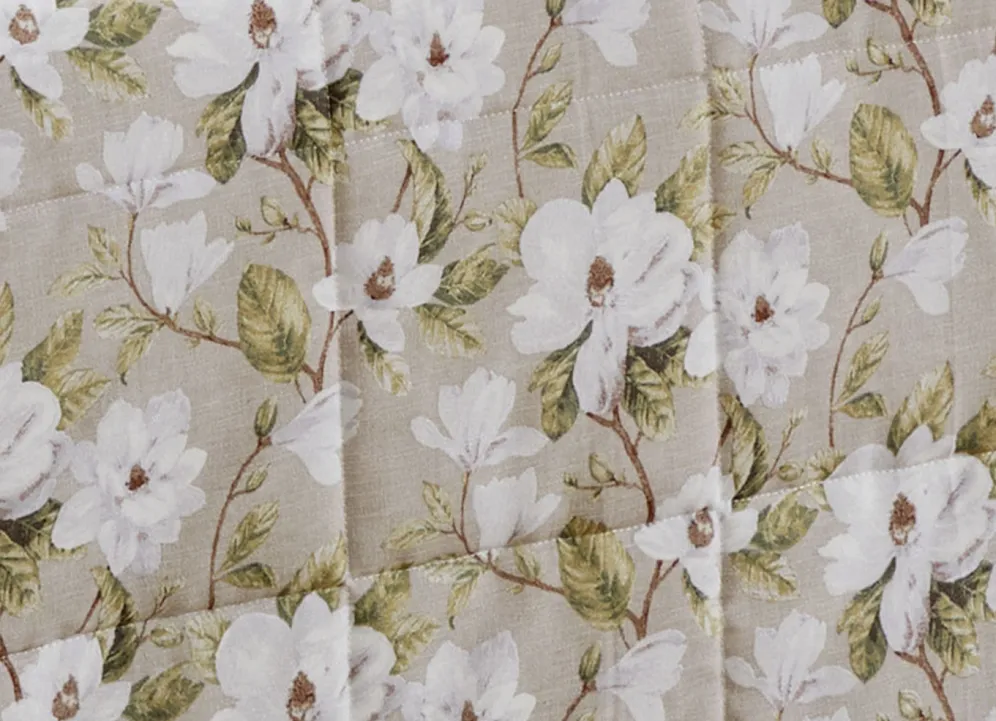 Tagesdecken mit Karosteppung und Kissenbezüge