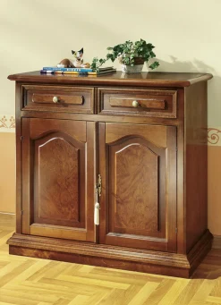 Teilmassive Kommode mit Echtholzfurnier