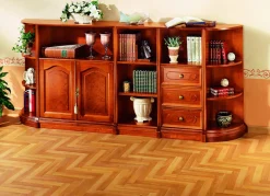 Teilmassive Möbelserie mit Echtholzfurnier