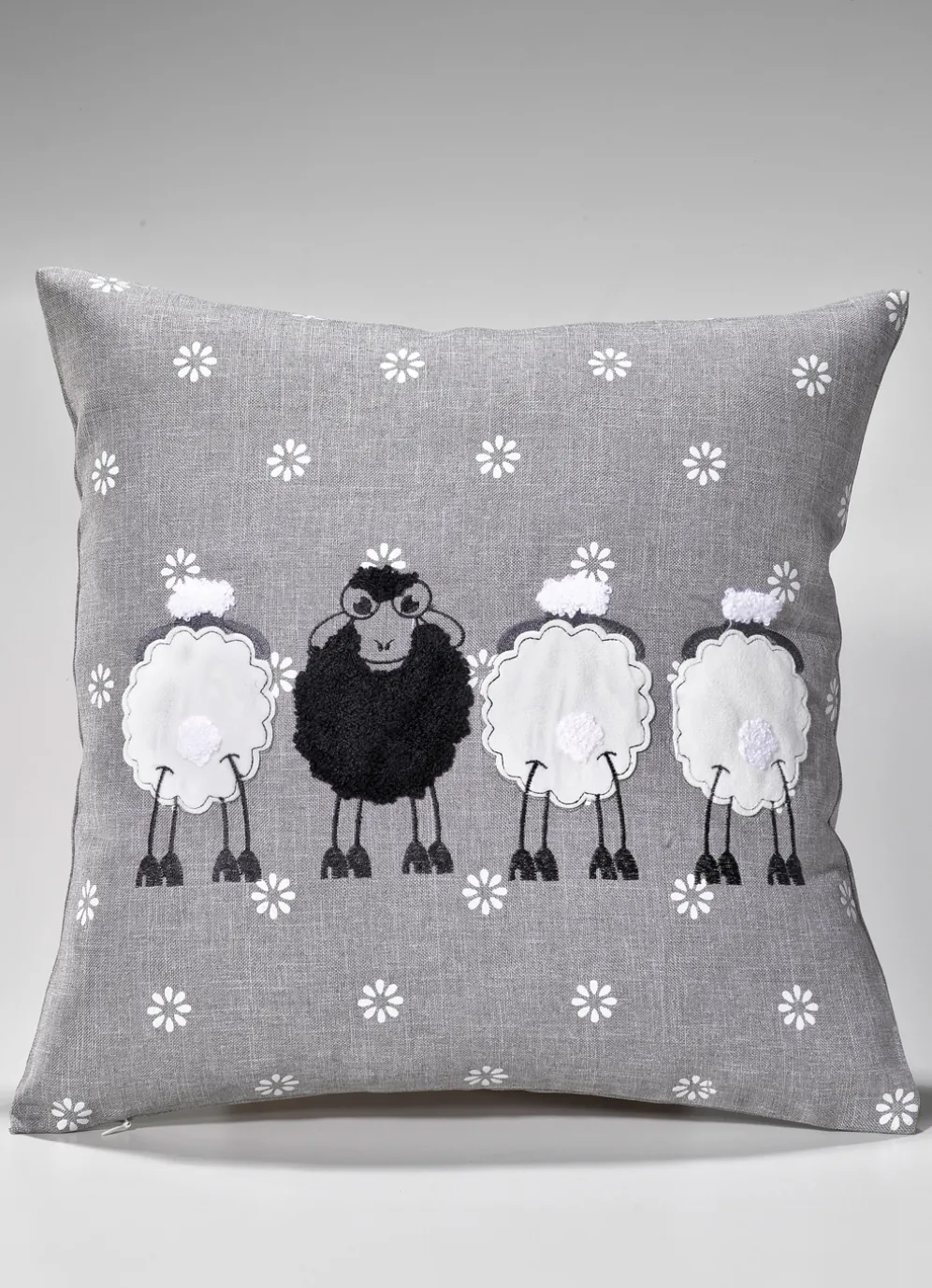 Tisch- und Raumdekoration mit Plüsch-Applikationen