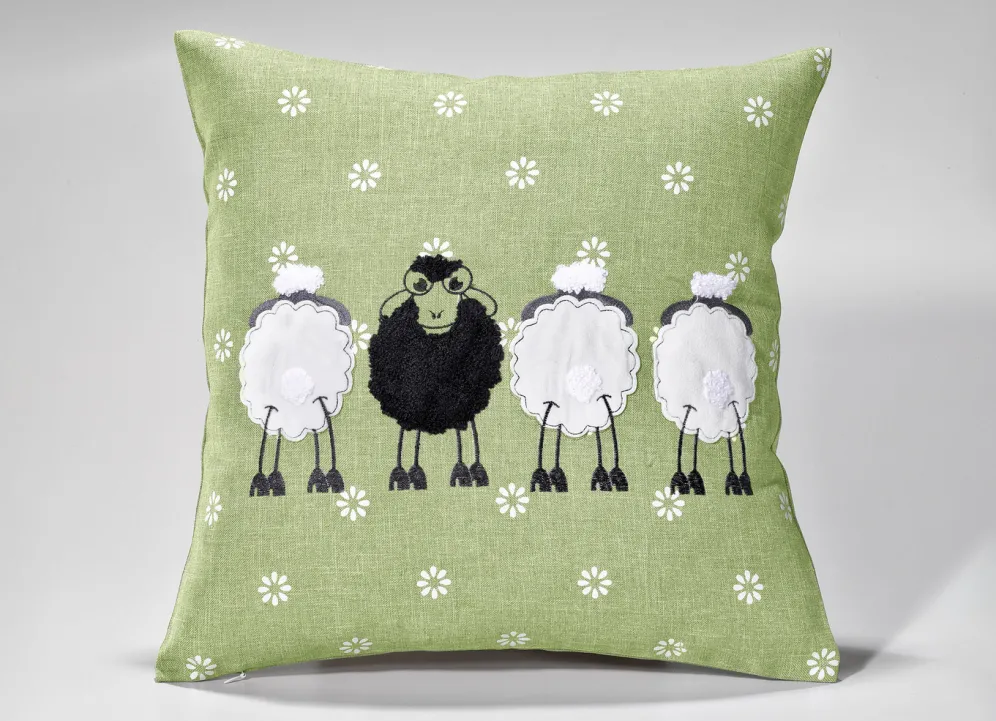 Tisch- und Raumdekoration mit Plüsch-Applikationen