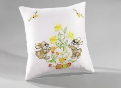 Tisch- und Raumdekoration mit Hasen-Motiven