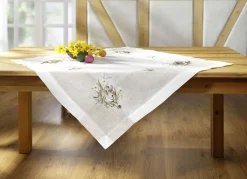 Tisch- und Raumdekoration mit Häschen-Motiv