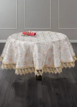 Tisch- und Raumdekoration mit Macramé-Spitzenbordüre