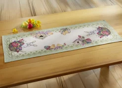 Tisch- und Raumdekoration mit Ostermotiv