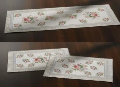 Tisch- und Raumdekoration mit romantischem Rosenmotiv