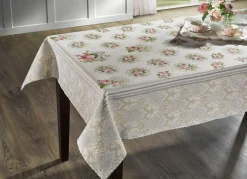 Tisch- und Raumdekoration mit romantischem Rosenmotiv